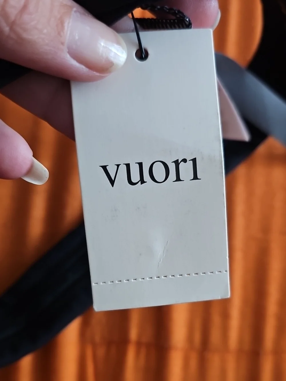 Vuori Volley Headband, Nwts, Black!! Sz O/S, Black And Silver